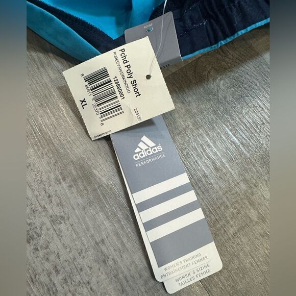 NWT Adidas pchd poly teal woman’s training entertainment,  femmes shorts - Picture 5 of 14